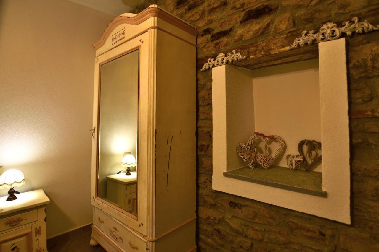 Отель Il Borgo Del Castello Cremolino Экстерьер фото