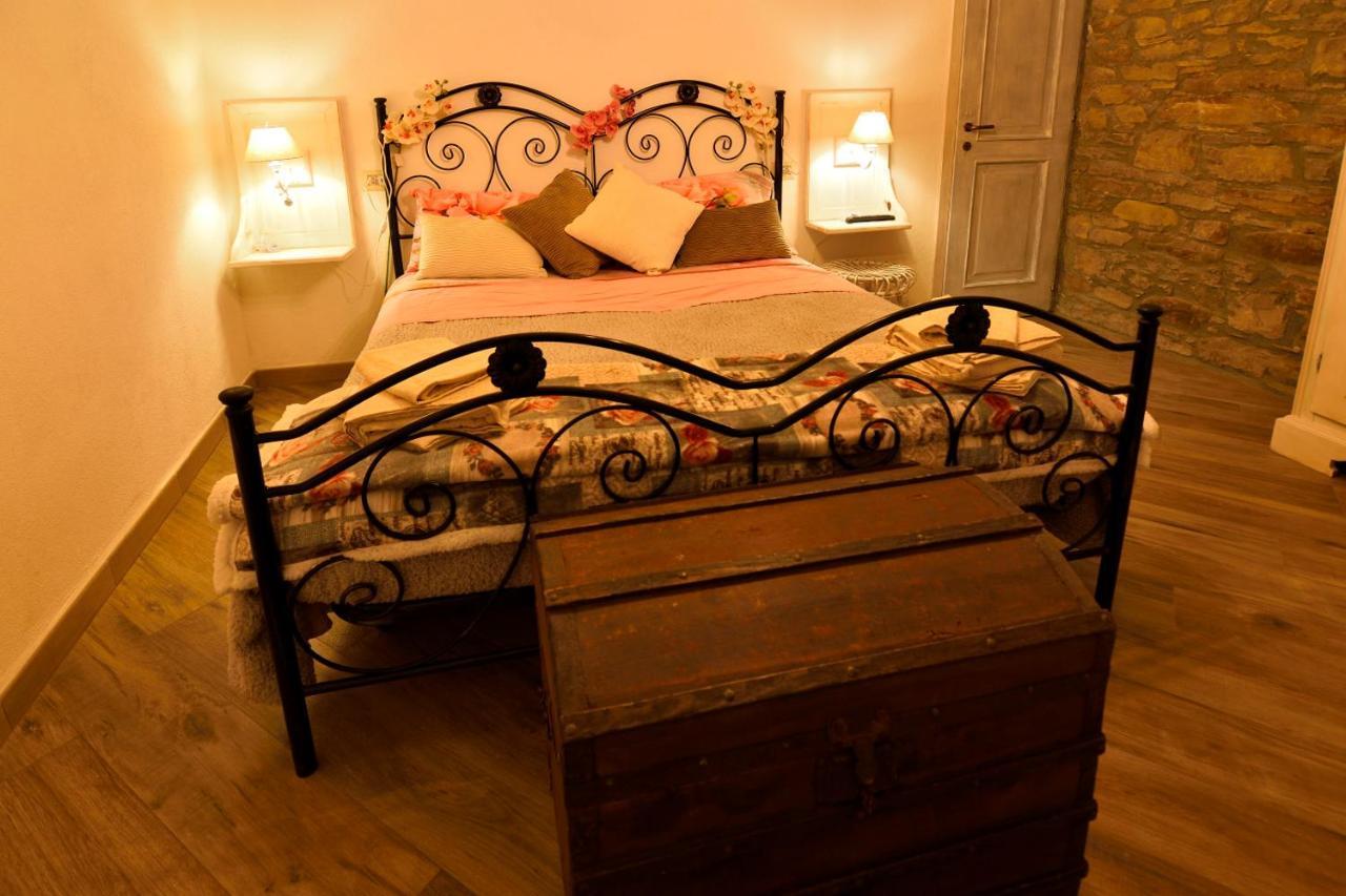 Отель Il Borgo Del Castello Cremolino Экстерьер фото
